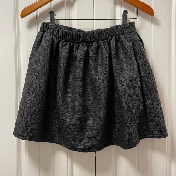 Vintage Crepe Textured Flouncy A-Line Mini Skirt Black – XS - Picture 3 of 8